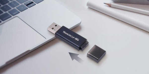 https://www.buscomputers.rs/images/products/big/63221.jpg